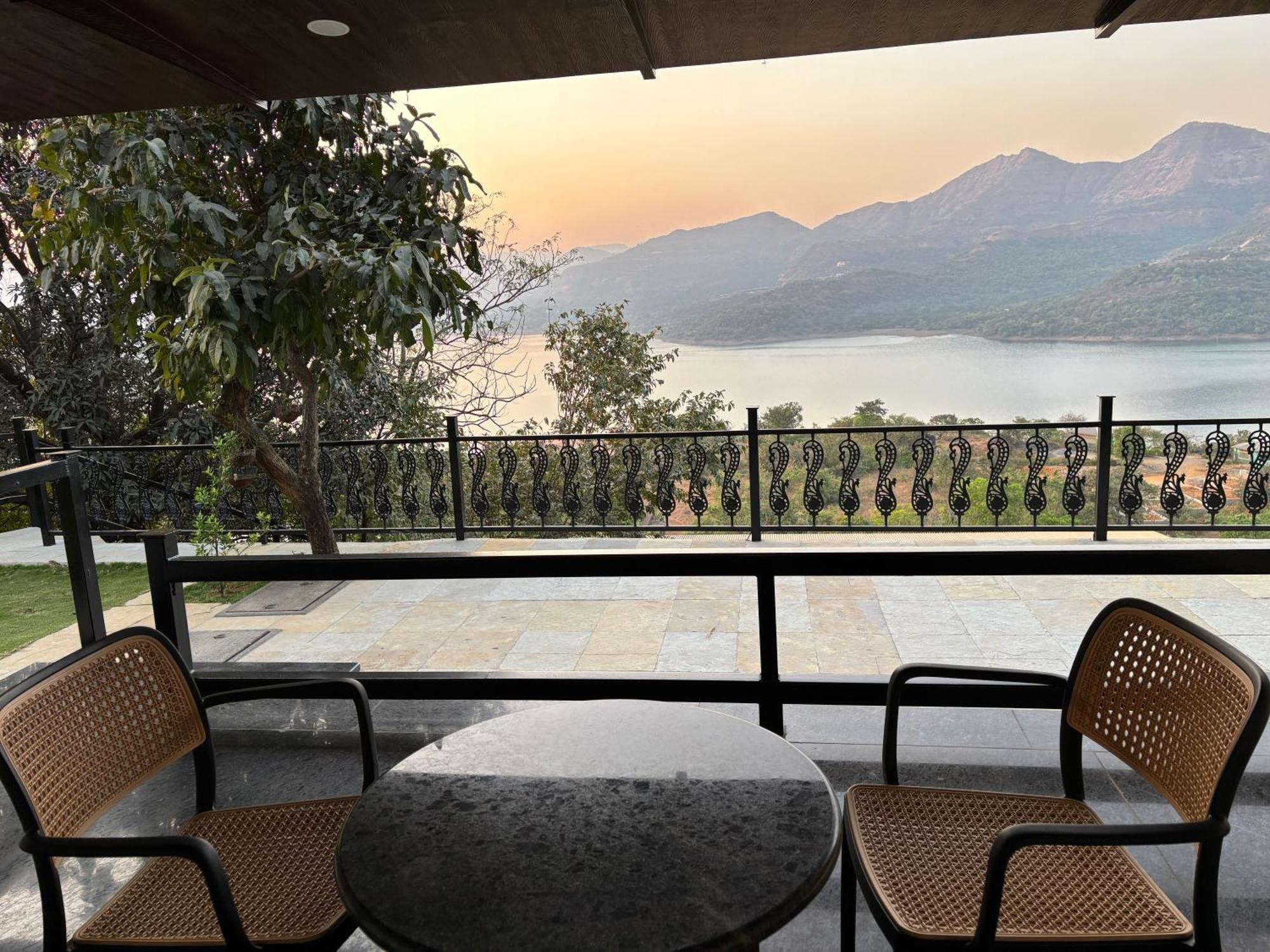 The Green Gate Resort Mulshi Екстериор снимка